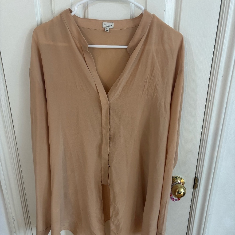 100 silk baboon Aritzia button up blouse